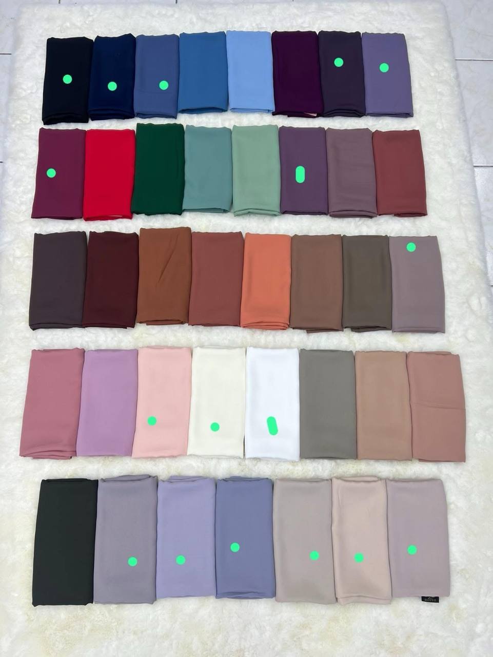 photo_5915617182048438933_y Hijab – Image 1